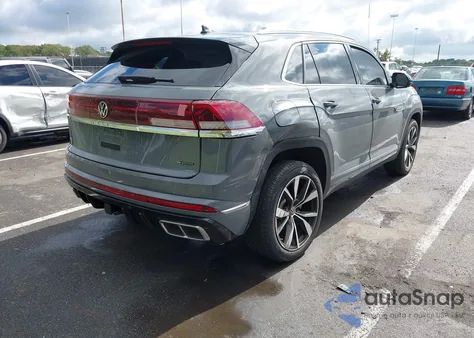 2024 Volkswagen Atlas Cross Sport 2.0T Sel Premium R-Line z USA, uszkodzony, nr VIN 1V2FE2CA0RC260386